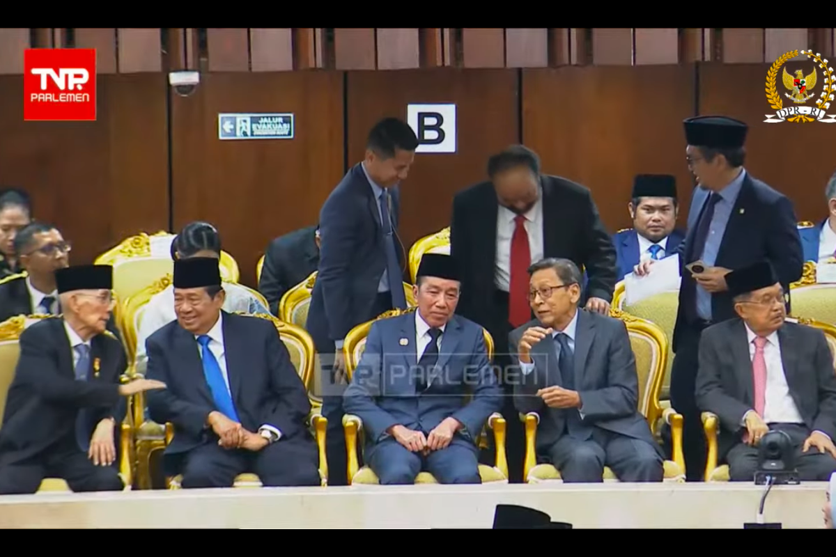 PDI-P, Megawati, Jokowi, sidang tahunan mpr 2025, Megawati Tidak Hadir, Sidang Tahunan MPR 2025: Megawati Tidak Hadir, Nama Tak Disebut dalam Pembukaan