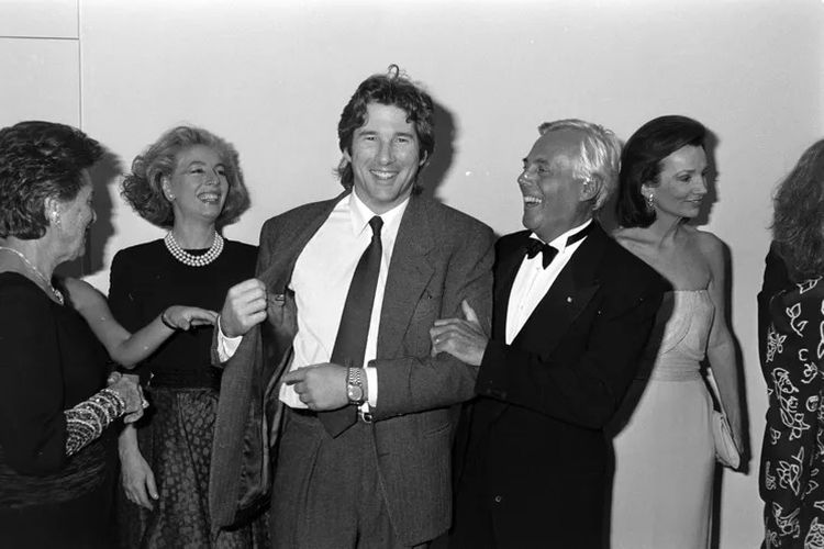Giorgio Armani, Richard Gere, karya giorgio armani, blazer pria, Mengenang Giorgio Armani, Sang Raja Blazer di Dunia Fashion