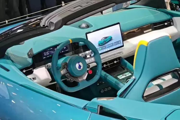 Denza Z, atap terbuka, Goodwood Festival of Speed, Denza Z Meluncur, Pesaing Baru MG Cyberster