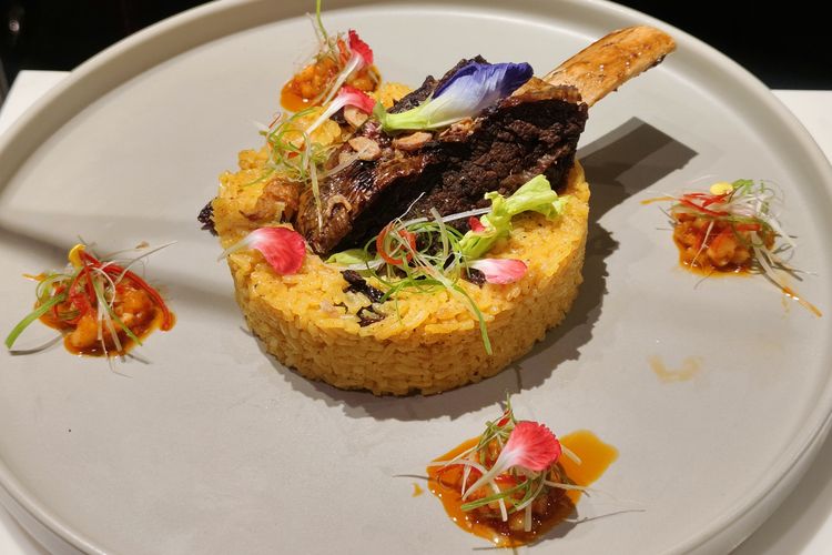 Laksan Palembang, Wyndham Culinary Journey, Mencicipi Menu Nusantara Ala Hotel, dari Laksan hingga Rawon Misoa, Sari Laut Bakar Dabu Dabu dan Buntut Bakar Maranggi, Moringa Seafood Miso Soup dan Bebek Goreng Jivva, Paha Kambing Bakar Sayur Urap dan Kakap Sambal Matah, Laksan Palembang dan Nasi Minyak Iga Bakar, Rawon Misoa dan Tahu Campur 