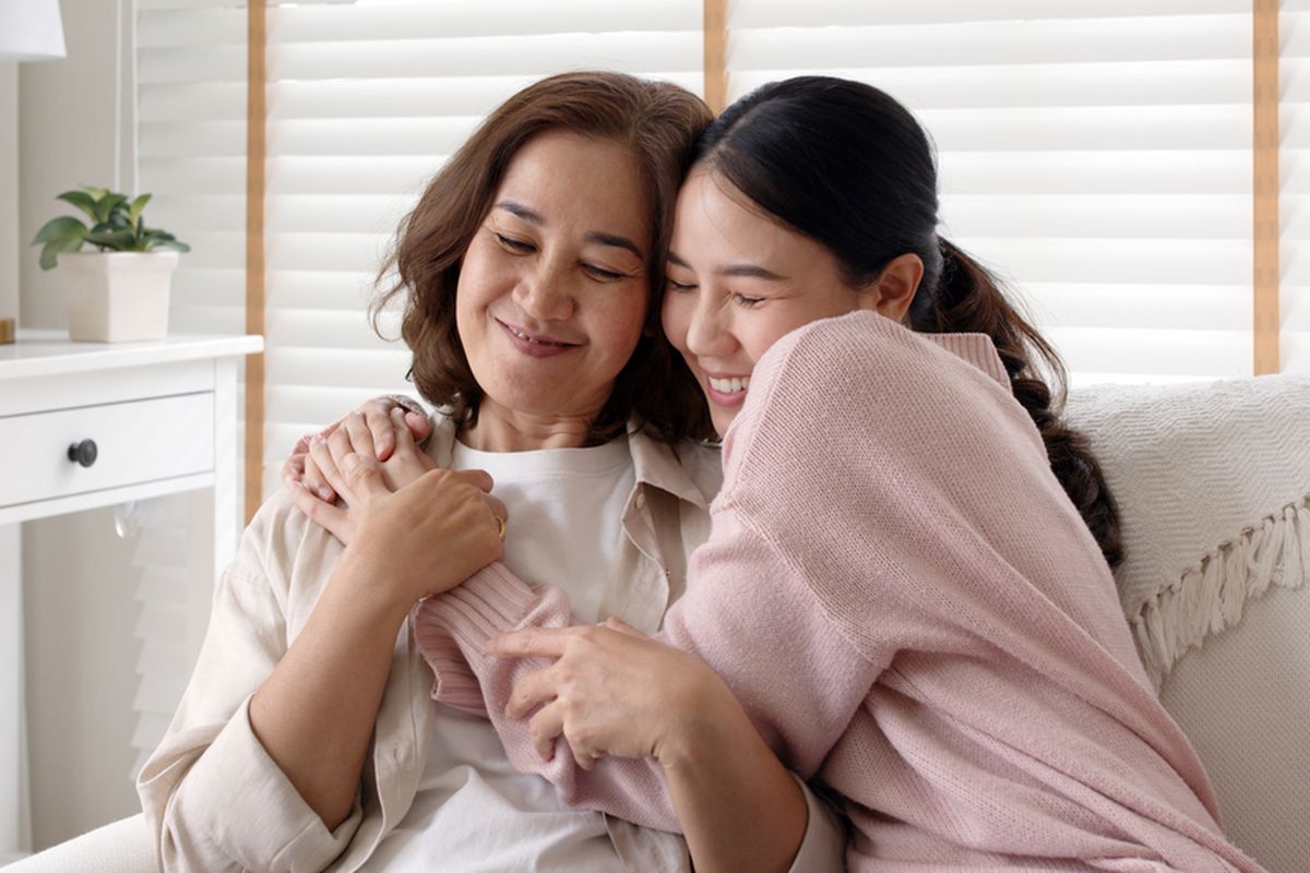 Tak Disukai Mertua? Ini 5 Cara Menyikapinya dengan Dewasa, 1. Menyamakan batasan dengan pasangan , 2. Hindari tersulut emosi akibat kritik mertua, 3. Menurunkan ekspektasi, 4. Berhenti berusaha mengubah kepribadian mertua, 5. Menyediakan waktu untuk recovery setelah bertemu keluarga