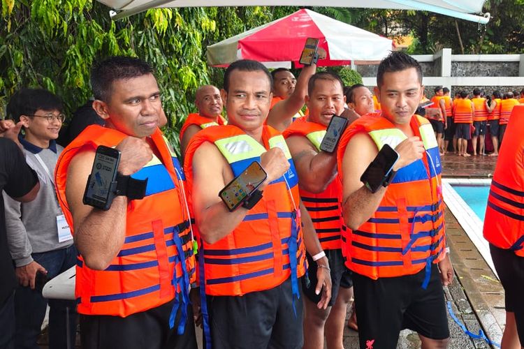 Realme, Realme C85, Realme C85 Pro, realme, spesifikasi Realme C85, Melihat Uji Ketahanan Realme C85 Series, 276 Unit HP Direndam di Kolam Renang