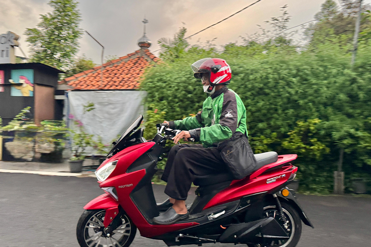 Polytron, motor listrik Polytron, Polytron EV, subsidi motor listrik, motor listrik subsidi, Subsidi Motor Listrik Mandek, Penjualan Polytron Turun