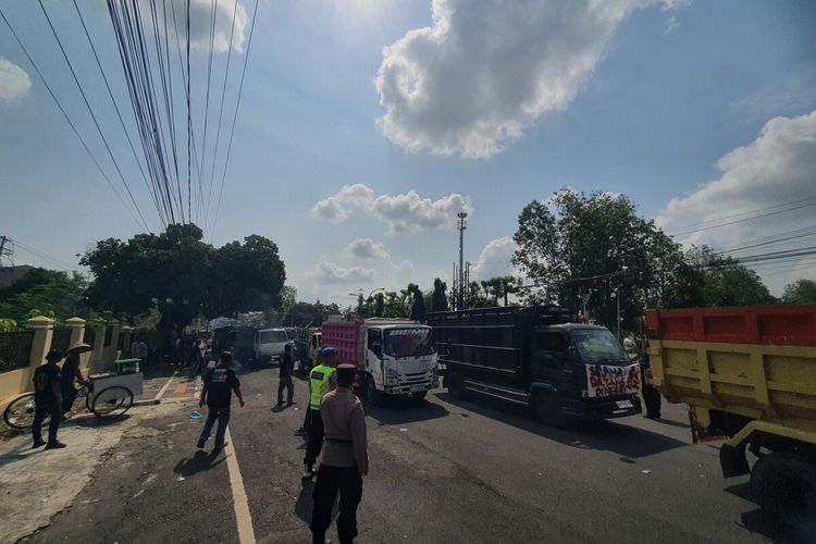truk, ODOL, Truk ODOL, Kakorlantas, Kakorlantas Agus Suryonugroho, Kakorlantas Bakal Tegas Tindak Truk ODOL