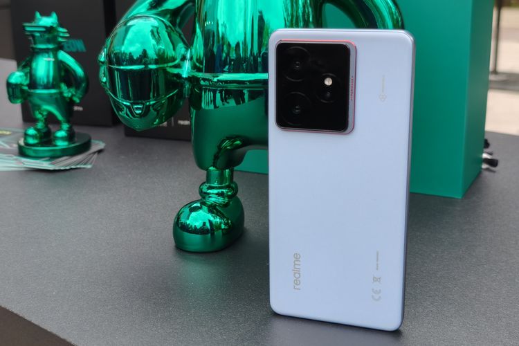 Realme, Realme GT7, Spesifikasi Realme GT 7, realme, realme gt7, harga realme gt 7, spesifikasi realme gt 7, realme gt 7 resmi, realme gt 7 global, HP Flagship Realme GT 7 Rilis Global, Bawa Dimensity 4900e dan Baterai Besar