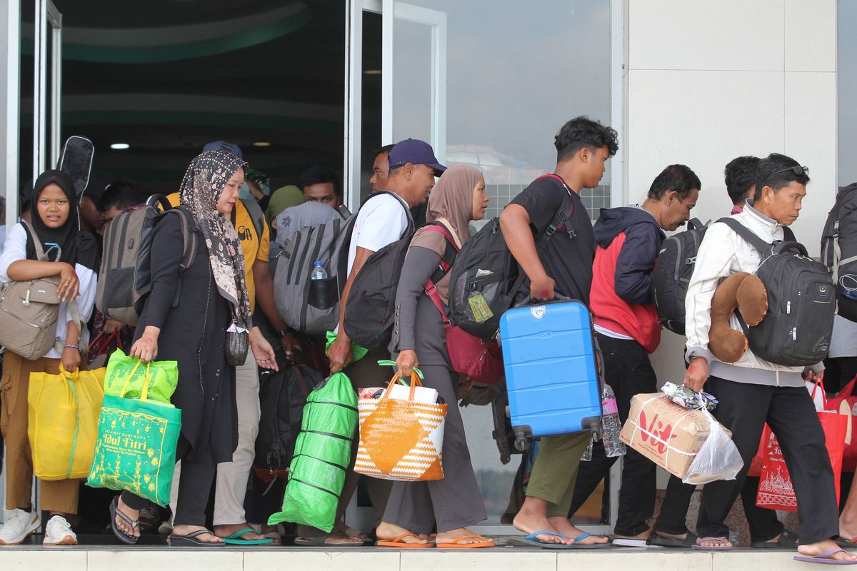 kapal Pelni, ketentuan barang bawaan kapal Pelni, bagasi kapal Pelni, batas barang naik kapal, Ketentuan Barang Bawaan Naik Kapal Pelni, Maksimal Berapa Kg?
