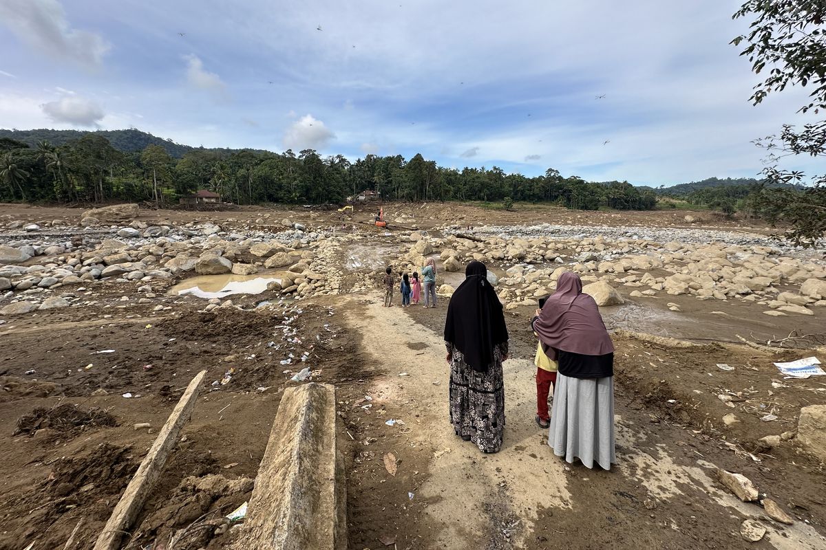 Santika, santika, Santika Medan, Santika Medan salurkan bantuan, Hotel Santika Medan Salurkan 1.000 Paket Linen untuk Korban Banjir Sumatera
