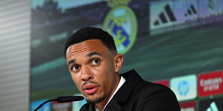Achraf Hakimi, Trent Alexander-Arnold, Real Madrid, bursa transfer, Paris Saint-Germain, Liga Spanyol, LaLiga, Alejandro Camano, Hakimi Berpeluang Pulang ke Real Madrid, Alexander-Arnold Terancam?