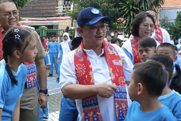 Mendikdasmen, Abdul Mu'ti, Roblox, Mendikdasmen larang anak main Roblox, mendikdasmen larang anak main roblox, larang Roblox, Mendikdasmen Abdul Mu'ti Larang Anak-anak Main Game Roblox