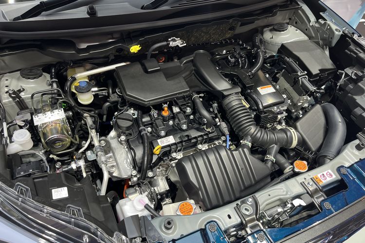 otomotif, Daihatsu, penjualan mobil, kendaraan bermotor, Daihatsu Rocky, Daihatsu Rocky Hybrid, Daihatsu Rocky Hybrid Bakal Dikirim November 2025