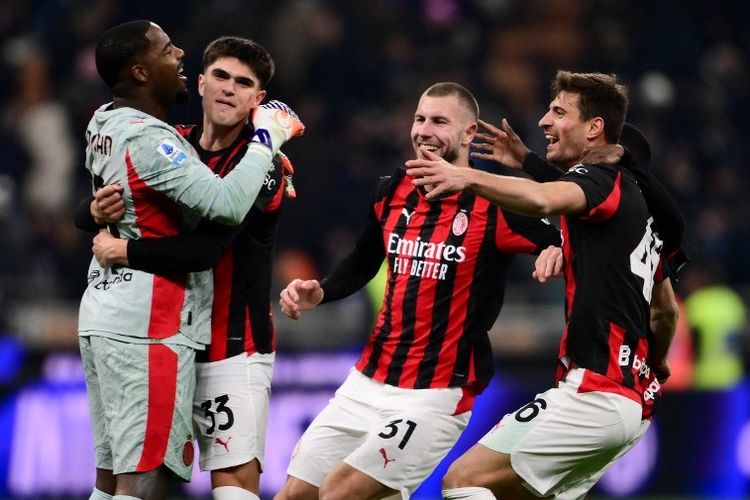 AC Milan, Mike Maignan, Massimiliano Allegri, AC Milan Harus Bijak dan Tidak Gegabah Hadapi Masa Depan Maignan