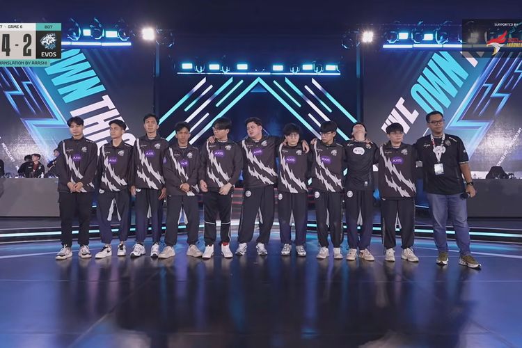 e-sports, EVOS Esports, RRQ Hoshi, Onic Esports, MPL S16, MPL ID S16, 9 Fakta di MPL ID S16, dari Onic Juara, Evos Bangkit, hingga Kegagalan RRQ, 1. Onic juara MPL S16, rekor trofi MPL terbanyak, 2. Rekor "Savage" tercepat dalam sejarah MPL Indonesia, 3. RRQ Hoshi gagal lolos playoff pertama kalinya, 4. Navi lolos ke playoff pertama kalinya, 5. Evos bangkit dari keterpurukan, 6. Team Liquid ID juru kunci klasemen, 7. Onic vs Alter Ego jadi pertandingan paling ditonton, 8. Yi Sun-Shin hero paling diperebutkan di MPL S16, 9. Baxia hero yang paling ditakuti di MPL ID S16