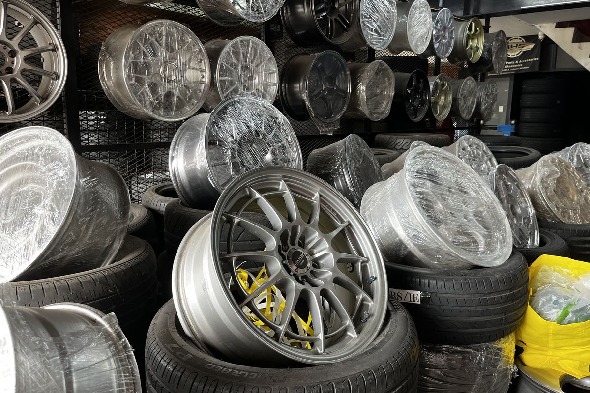 perbaikan, pelek, servis, pelek mobil, Harga Servis Pelek Mobil, Mulai dari Press Hingga Tambah Daging