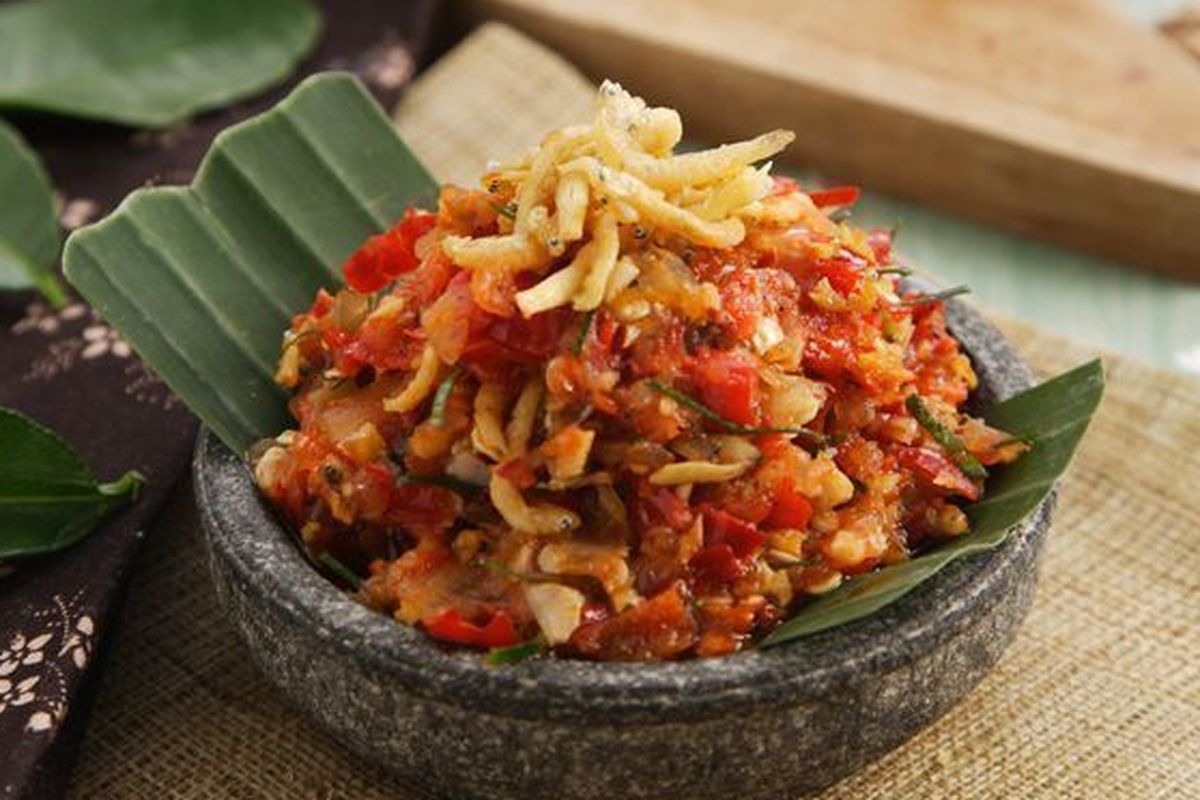 sambal bawang, Cara Bikin Sambal Bawang, sambal bawang enak, hilangkan bau langu sambal bawang, Rahasia Bikin Sambal Bawang Enak Tanpa Bau Langu, 1 Langkah Ini Penting