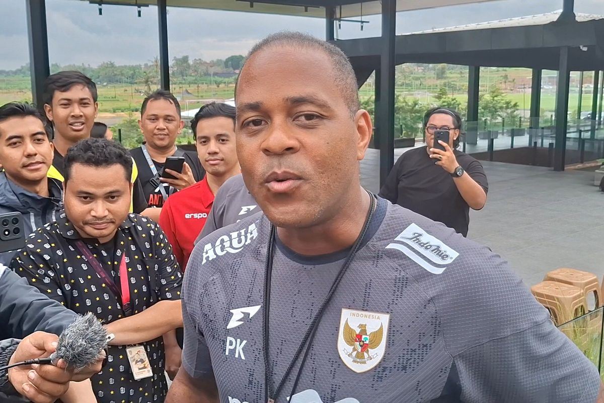 Indonesia, Kualifikasi Piala Dunia 2026 Zona Asia, timnas Indonesia, Patrick Kluivert, Timnas Indonesia, Timnas Indonesia Mulai TC, Kluivert Fokus Bangun Chemistry dan Pemahaman Taktik