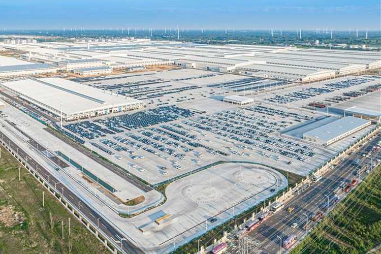 Indonesia International Motor Show, IIMS, Update Pabrik BYD: Sudah Kantongi Tiga Sertifikat Penting