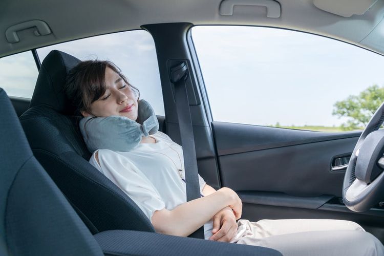 tidur di mobil, mudik, AC mobil, Bahaya, Jangan Asal Tidur di Mobil Saat Mudik, Ini Tips Amannya