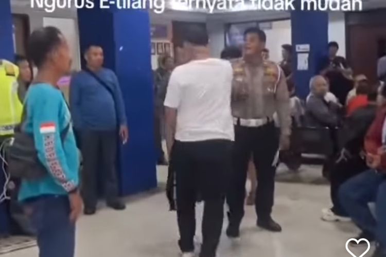 mobil listrik bekas, BYD e6, tilang ETLE, pelat nomor belakang, Mobil Listrik Bekas, Mobil bekas, mobil bekas, BPKB Asli, Mobil Bekas, Tilang ETLE, Teknik Pengereman, Motor Matik, motor matik, teknik pengereman, Pelat Nomor Belakang, Populer Otomotif, artikel terpopuler, BPKB asli, [POPULER OTOMOTIF] Taksi Listrik Bekas Dijual dan Video Warga Ngamuk di Samsat