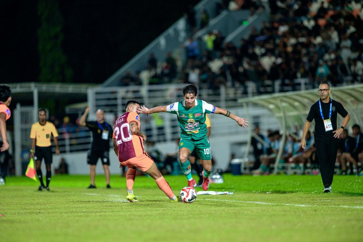 Borneo FC, Persebaya Surabaya, Super League 2025-2026, Borneo FC vs Persebaya Surabaya, Hasil Borneo Vs Persebaya 5-1: Pesta Gol Rayakan HUT ke-12 Pesut Etam