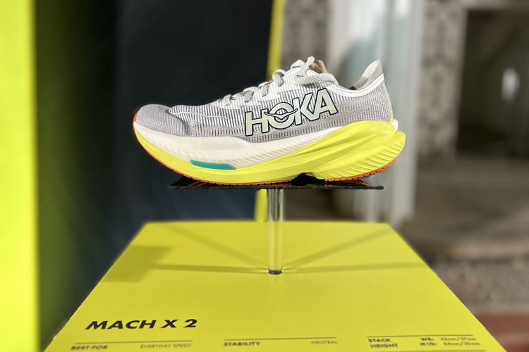 sepatu, year end sale, promo akhir tahun, Promo Akhir Tahun Sepatu: Keds, Hoka, dan Converse Bertabur Diskon, 2. Skechers, 3. Converse, 5. Foot Locker, 6. New Balance