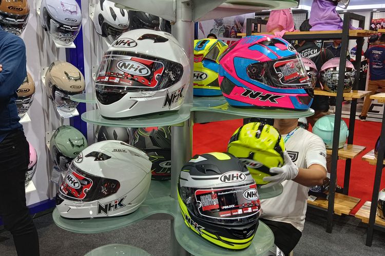 full face, Helm Full Face, helm motor, helm full face, Harga helm motor, Berburu Helm Full Face di IMHAX 2025, Harga di Bawah Rp 1 Juta