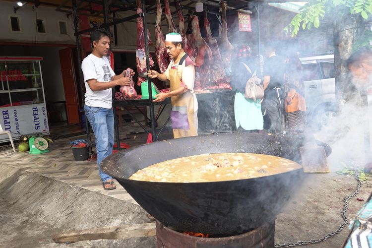Presiden Prabowo, Mendagri Ungkap Presiden Akan Beri Bantuan Sapi bagi Warga Aceh untuk Tradisi Meugang Jelang Ramadhan, Apa bentuk bantuan yang direncanakan Presiden?, Bagaimana latar belakang usulan bantuan tersebut?, Mengapa aspek budaya ikut menjadi perhatian pemerintah?, Apa itu tradisi meugang di Aceh?