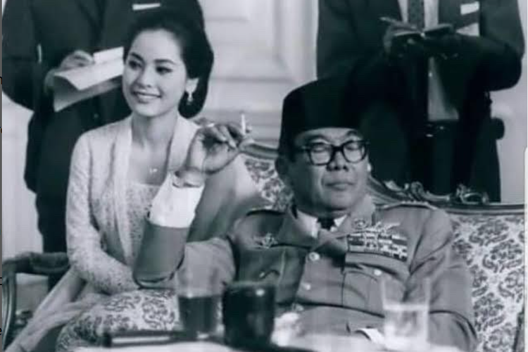 Soekarno, Bung Karno, istri soekarno, Ratna Sari Dewi, inggit ganarsih, yurike sanger, Soekarno dan 9 Istrinya, Kisah Cinta, Pernikahan, hingga Kontroversi, 1. Siti Oetari Tjokroaminoto, 2. Inggit Garnasih, 3. Fatmawati, 4. Hartini, 5. Kartini Manoppo, 6. Ratna Sari Dewi (Naoko Nemoto), 7. Haryati, 8. Yurike Sanger, 9. Heldy Djafar