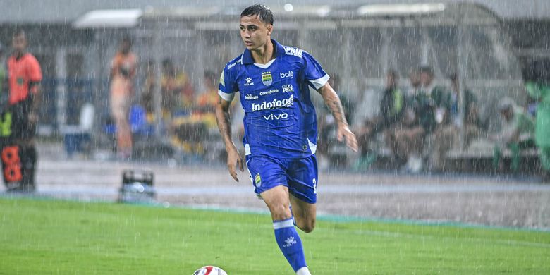 Persib, Liga Indonesia, Persib Bandung, Persebaya Surabaya, Super League, Persib Bandung vs Persebaya Surabaya, hasil Persib Bandung vs Persebaya Surabaya, Persebaya, Eliano Reijnders, Uilliam Barros, Super League 2025-2026, Federico Barba, Thom Haye, Hasil Persib Bandung Vs Persebaya Surabaya 1-0