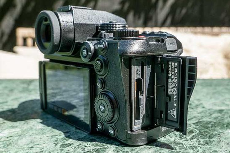 Panasonic, Lumix S1 II, Lumix S1 IIE, panasonic, lumix s1 II, Panasonic Rilis Kamera Hybrid Lumix S1 II dan S1 IIE