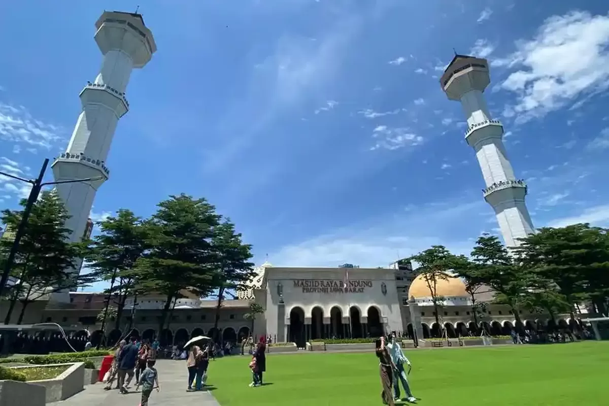 Masjid Raya Bandung, Gubernur Jawa Barat, Dedi Mulyadi, Duduk Perkara Pemprov Jabar Setop Dana Operasional Masjid Raya Bandung