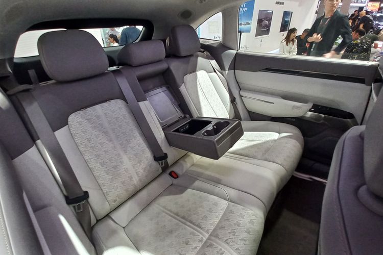 Zeekr, SUV listrik, Biodata Spesifikasi Zeekr 7X, SUV Listrik Canggih