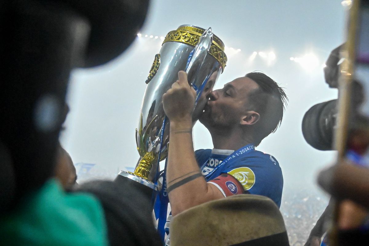 Persib, Persijap, Marc Klok, Bojan Hodak, Borneo FC, Persib Vs Persijap: Maung Bandung di Ambang Juara, Bisa Ukir 3 Rekor