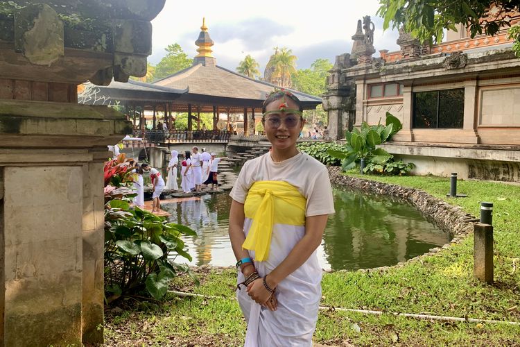 Melukat di TMII, Tradisi Melukat di TMII Diikuti 200 Peserta, Ini Makna dan Prosesnya