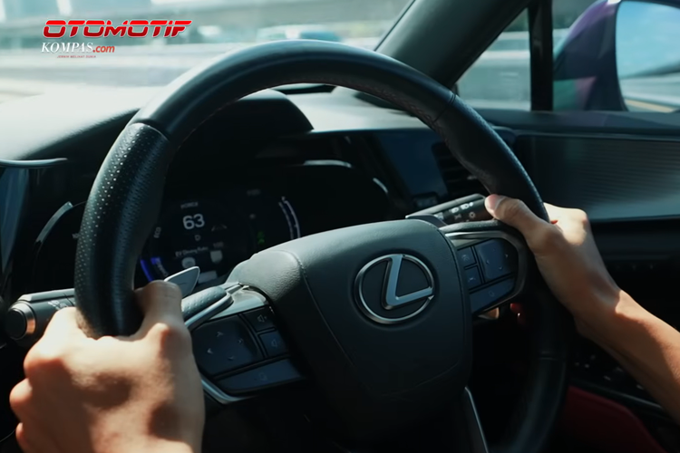 Lexus, Impresi Berkendara Lexus NX 450h+ F Sport: Senyap Tapi Responsif