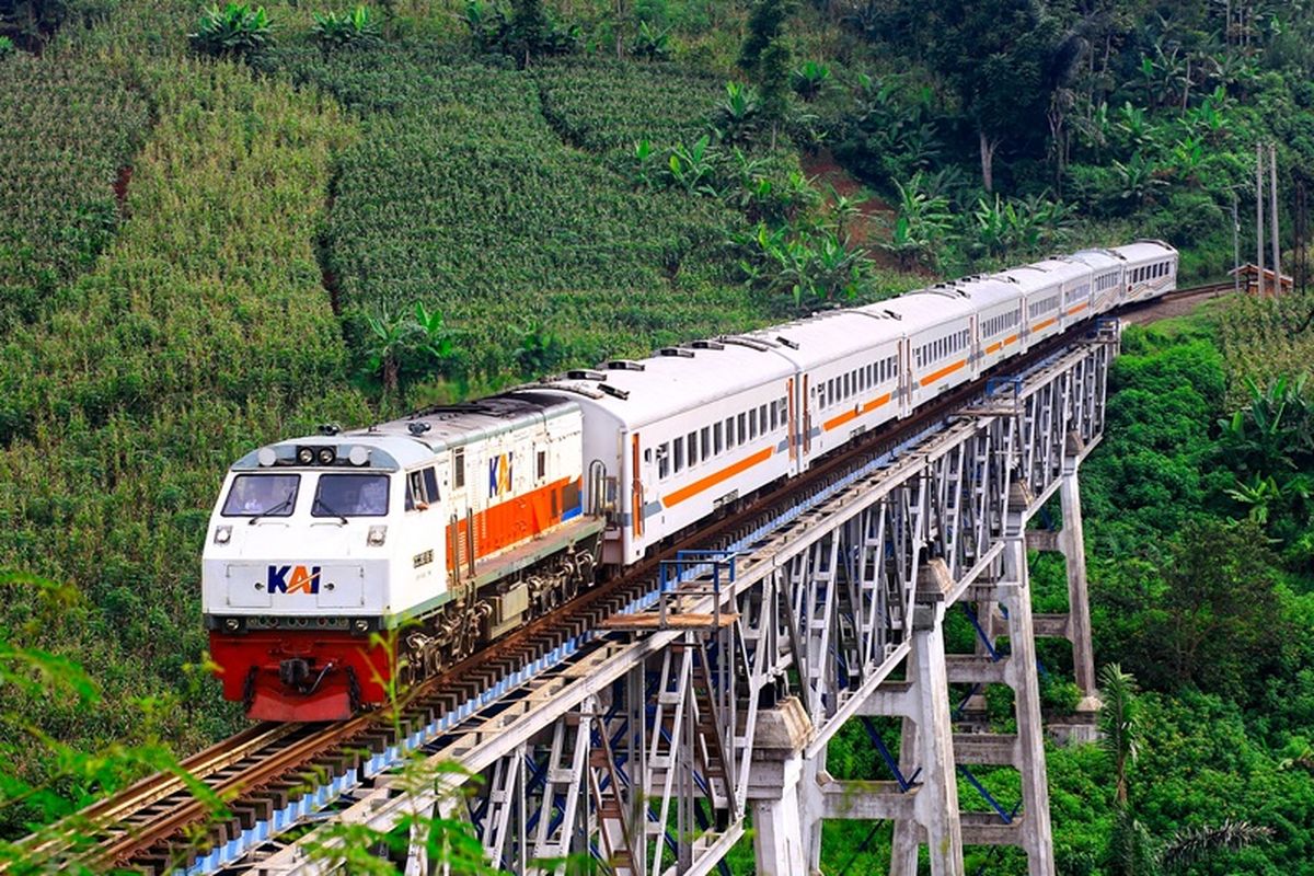 jadwal kereta, stasiun surabaya gubeng, stasiun surabaya pasarturi, jadwal kereta api surabaya sidoarjo, jadwal kereta api surabaya sidoarjo hari ini, Jadwal Kereta Api Surabaya-Sidoarjo dari Stasiun Gubeng dan Pasarturi