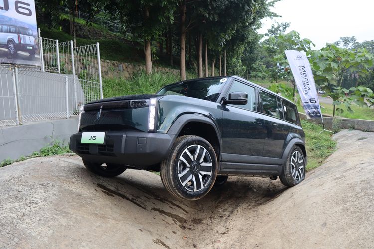 mobil, mobil listrik, Chery, Chery J6, Jip Listrik, Cerita Setahun Pakai Chery J6, Ada Plus dan Minus