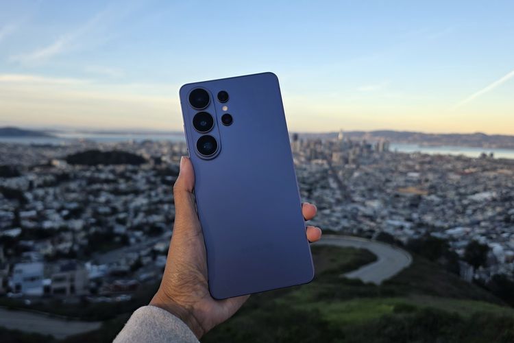 lebaran, 2026, 32 HP Harga Rp 9 Juta Lebih buat Lebaran 2026, Terbaru Xiaomi 17 dan 17 Ultra, 1. Oppo Reno 15 Pro Max, 2. Oppo Find X8, 3. Oppo Find X9, 4. Oppo Find X9 Pro, 5. Oppo Find N5, 6. Vivo X200, 7. Vivo X100 Pro, 8. Vivo X200 Pro, 9. Vivo X300, 10. Vivo X300 Pro, 11. Vivo X Fold5, 12. Vivo X Fold3 Pro, 13. Realme GT 7 Aston Martin Green, 14. Xiaomi 15T Pro, 15. Poco F7 Ultra, 16. Poco F8 Ultra, 17. Samsung Galaxy S25 FE, 18. Samsung Galaxy S25, 19. Samsung Galaxy S25 Edge, 20. Samsung Galaxy S25 Ultra, 21. Samsung Galaxy S26, 22. Samsung Galaxy S26+, 23. Samsung Galaxy S26 Ultra, 24. Samsung Galaxy Z Flip7, 25. Samsung Galaxy Z Fold7, 26. Huawei Pura 80 Ultra, 27. Huawei Pura 80 Pro, 28. Huawei Mate X6, 29. Huawei Mate XT Ultimate Design, 30. Huawei Pura 80, 31. Xiaomi 17, 32. Xiaomi 17 Ultra