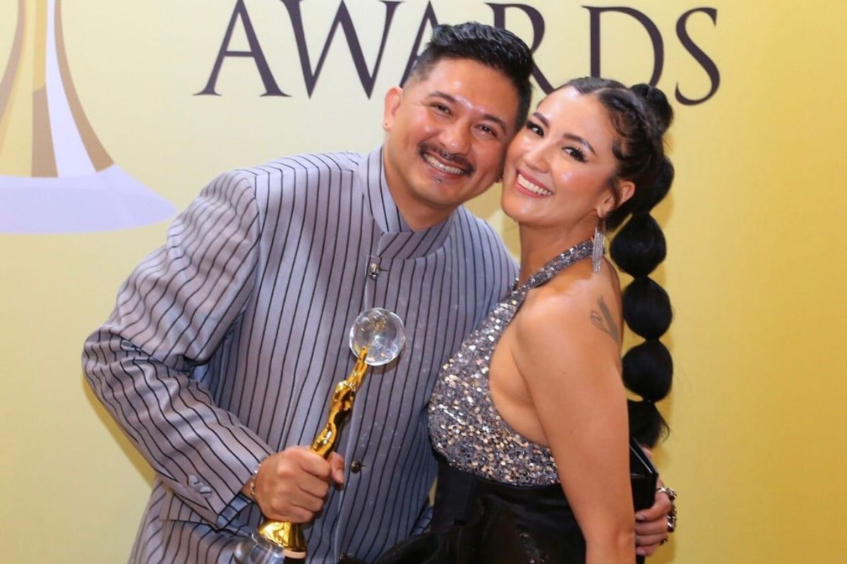 Johnny Andrean, Sharena Delon, Ryan Delon, cara merawat rambut pria, johnny andrean awards, ryan delon dan istri, aktris ryan delon, ryan delon dan sharena, Rahasia Rambut Rapi Ryan Delon, Semua Perawatan dari Sang Istri Sharena
