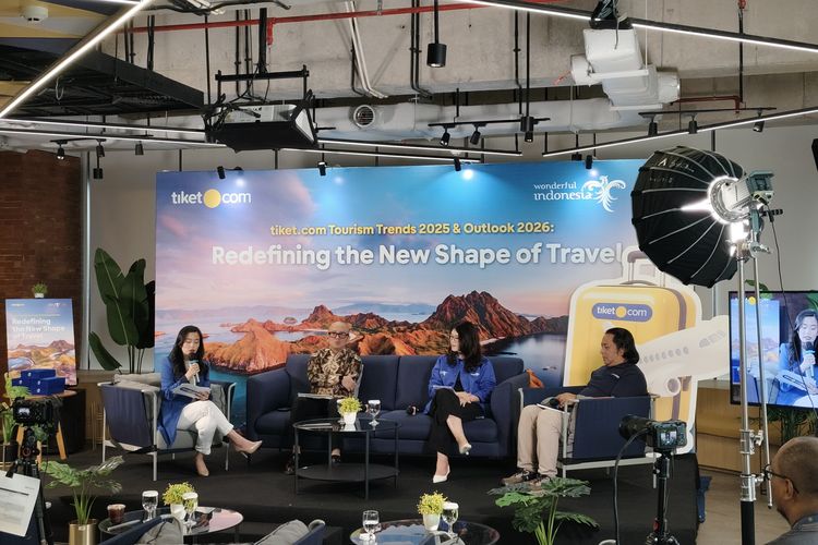 Gen Z Lebih Sering Jalan-jalan Sendiri, Apa Alasannya?