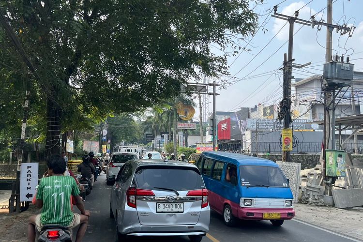 kemacetan, Lalu Lintas, Depok, sawangan, kemacetan di Sawangan, kemacetan di sawangan depok, parung bingung, Macet Berkepanjangan di Sawangan, Solusi Tak Kunjung Hadir