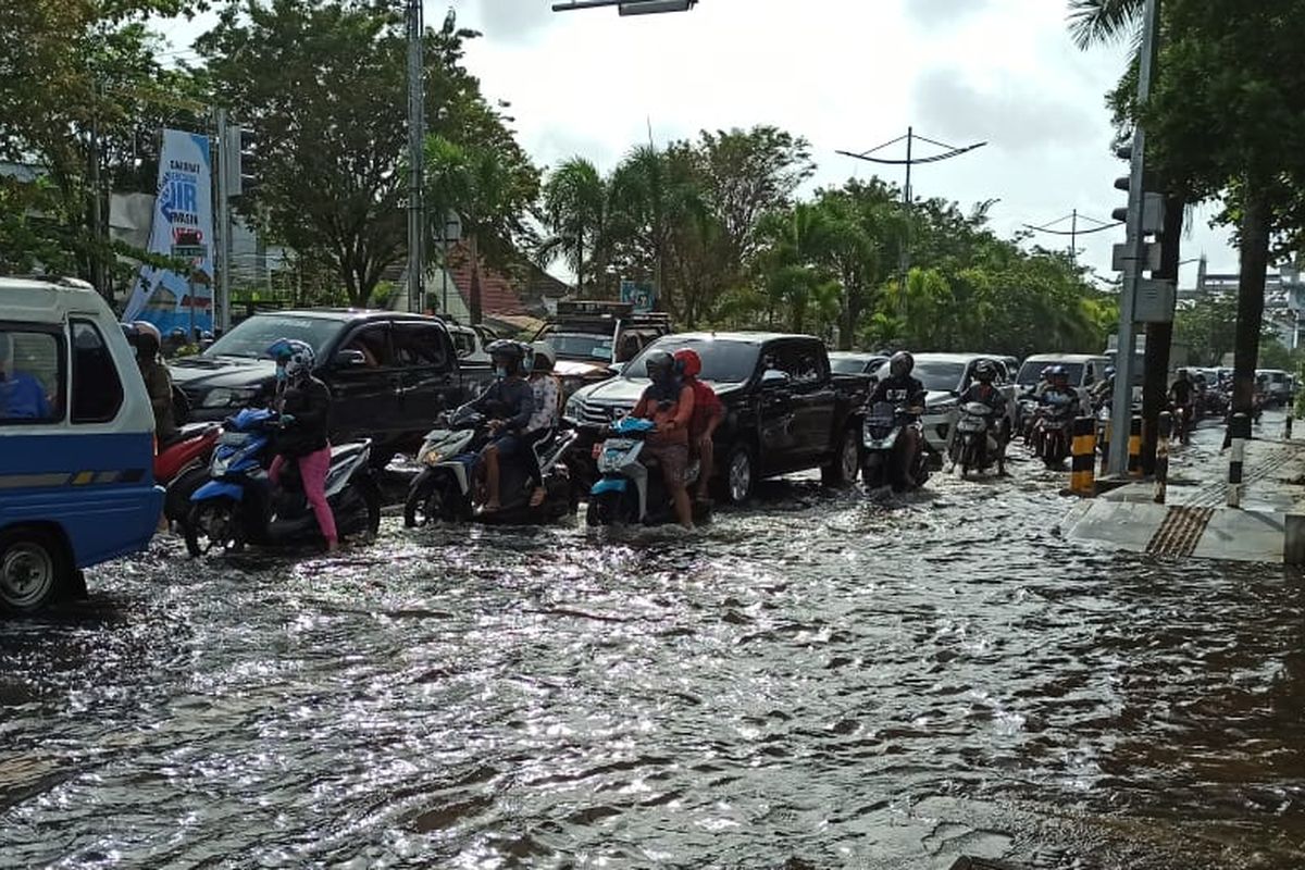 banjir, CVT motor matik, CVT Motor Matik Rentan Rusak Saat Menerobos Banjir
