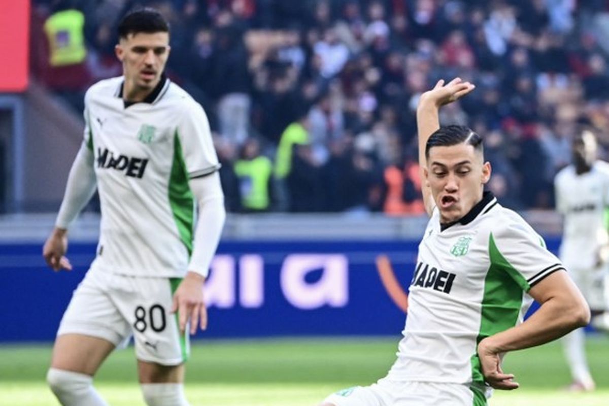 Liga Italia, Bologna, Sassuolo, Bologna vs Sassuolo, Liga Italia 2025-2026, Jay Idzes, Skor Bologna Vs Sassuolo 1-1, Jay Idzes Dapat Rapor Hijau