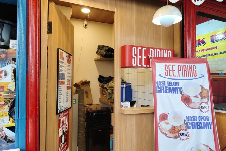 Plaza 2 Blok M, kuliner plaza 2 blok m, umkm kuliner plaza 2 blok m, kuliner di plaza 2 blok m, Masih Buka, Ini Alasan Pedagang Tak Ikut Hengkang dari District Blok M