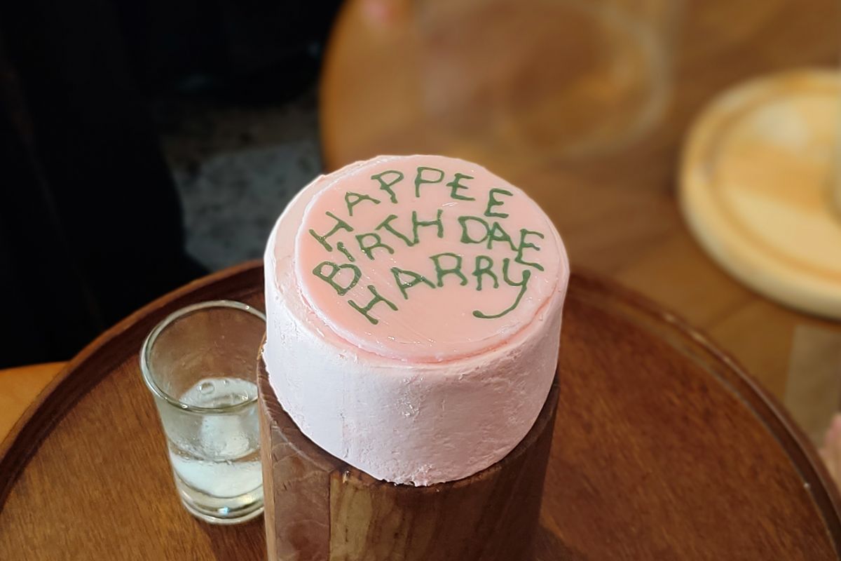 Harry Potter, Potterhead Merapat! Kini ada Dessert hingga Minuman Tema Harry Potter di Starbucks