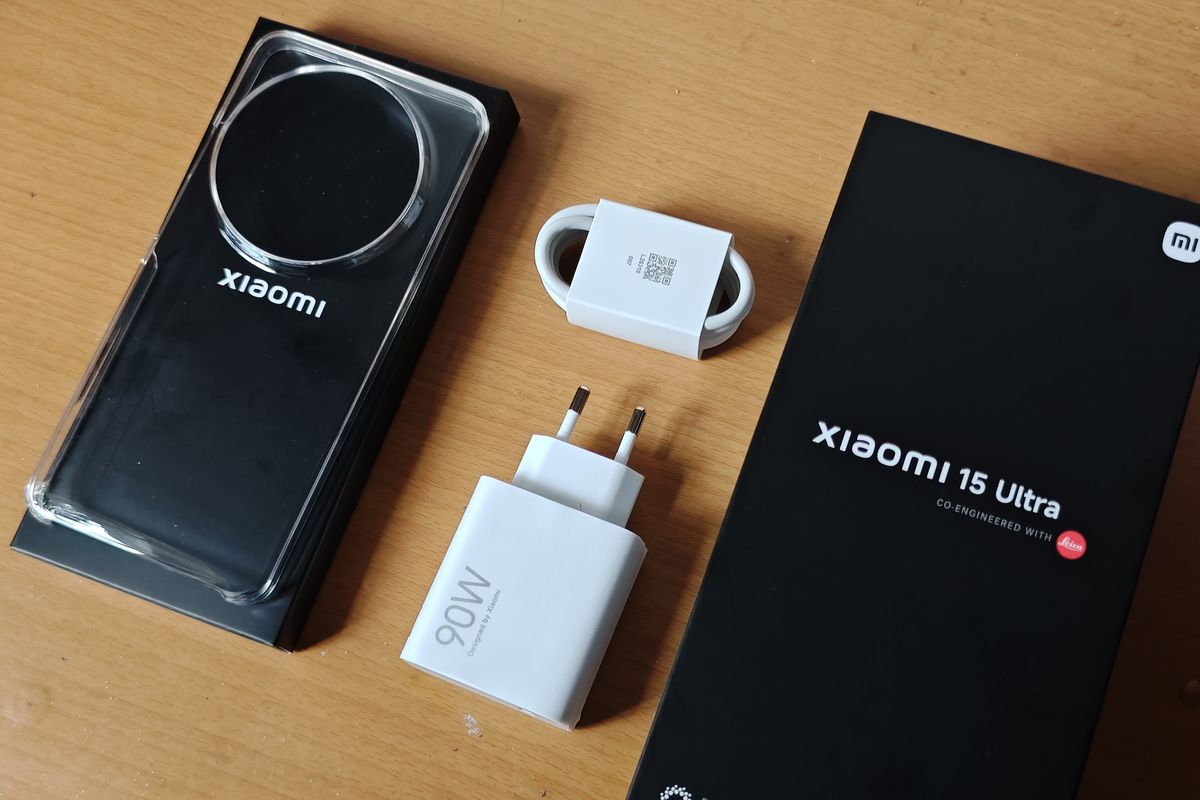 charger, Charger, gadget, charger KW, Charger KW, charger kw, Hati-Hati! Ini Bahaya Gunakan Charger KW untuk Gadget Anda, Memperpendek umur baterai, Merusak sirkuit internal perangkat, Risiko keselamatan, Menghanguskan garansi perangkat