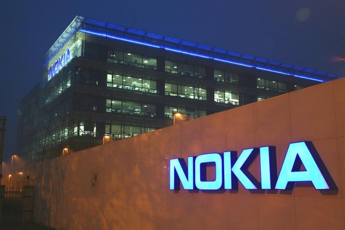 Nokia, bangkrut, Pernah Meraja Cukup Lama, Kenapa Nokia Bisa Bangkrut?, Kemunculan iPhone mengubah industri, Budaya kerja internal ikut andil, Fokus jangka pendek, Akuisisi Microsoft, Nokia pasca-bisnis ponsel
