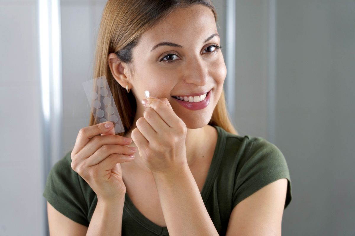 Acne patch, pimple patch, acne patch, apakah pimple patch aman, cara obati jerawat, obat jerawat yang ampuh, Apakah Acne Patch Efektif Obati Jerawat?