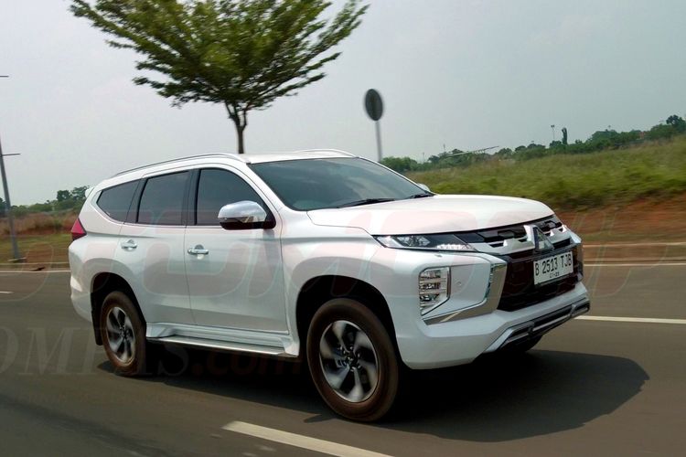 keluhan pengguna, Mitsubishi Pajero Sport, SUV Ladder Frame, Nurdin Setiawan, Pajero Sport 2023: Kenyamanan vs Keluhan Pengguna, Pembaruan Modernitas, Kenyamanan yang Penuh Pujian, Namun..., Masalah Detail yang Mengganggu, Biaya dan Pelayanan Purna Jual , Penilaian Akhir