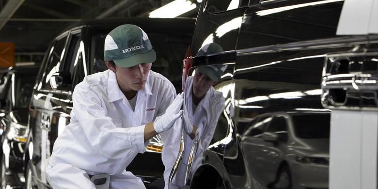 plastik, harga mobil, Daihatsu, strategi, produksi, Kata Daihatsu soal Efek Kenaikan Harga Plastik ke Harga Mobil