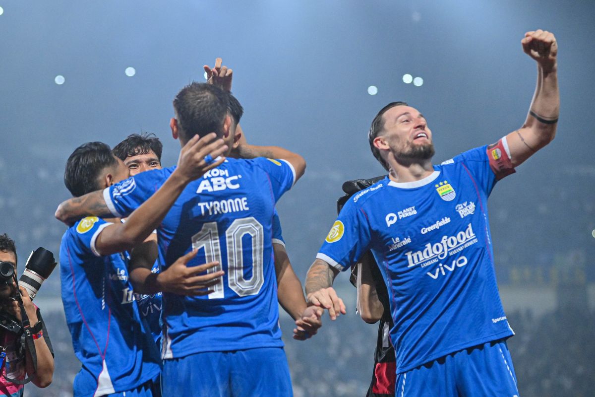 Persib Bandung, Liga 1 2024-2025, persib juara liga 1, Persib Juara Liga 1, Tinta Emas Hodak Sampai Juara Kedua Tercepat